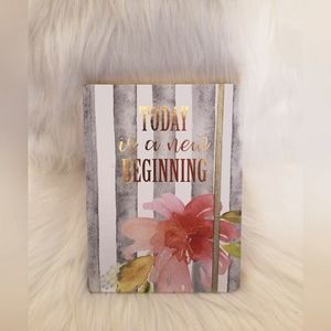 10/$10 ❤️New journal book❤️